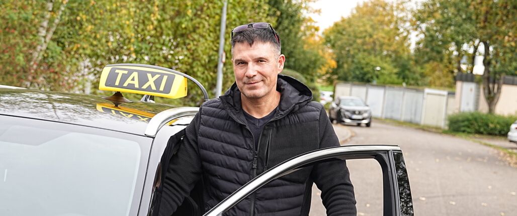 Bequem und zuverlässig zum Flughafen Stuttgart STR mit Festpreis